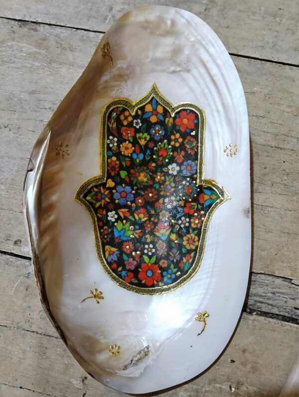 Hamsa Garden