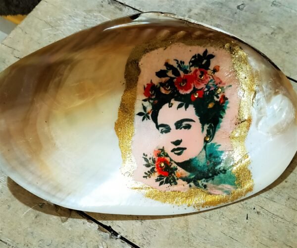 Frida's Radiance
