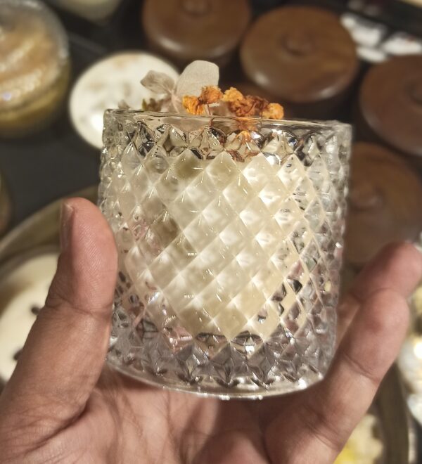 Crystal Petal Luxury Candle - Image 3