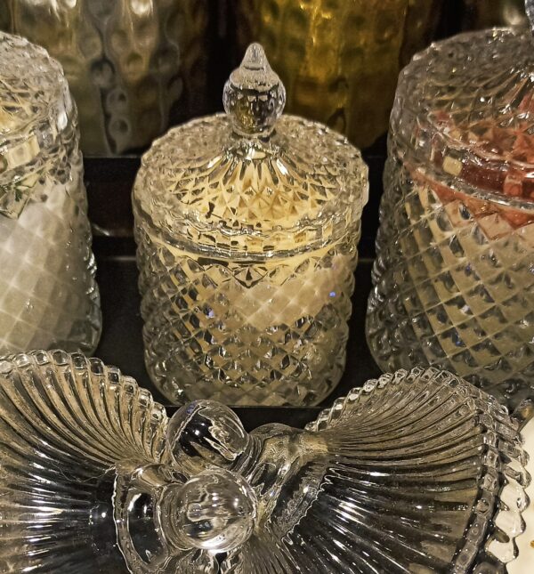 Crystal Petal Luxury Candle - Image 2