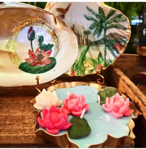 Lotus Pond Urli Candle - Medium - Image 4