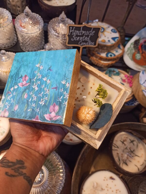 Whispers of Spring Candle