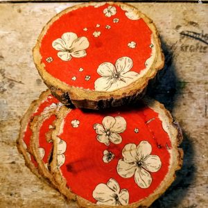 Merry Rustic Blossoms – Christmas Special Wood Coaster Set