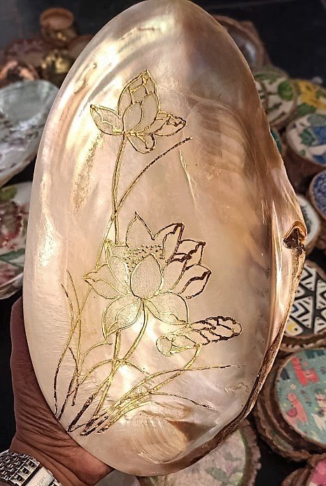 Eternal Bloom – Gilded Lotus Etching - Image 2