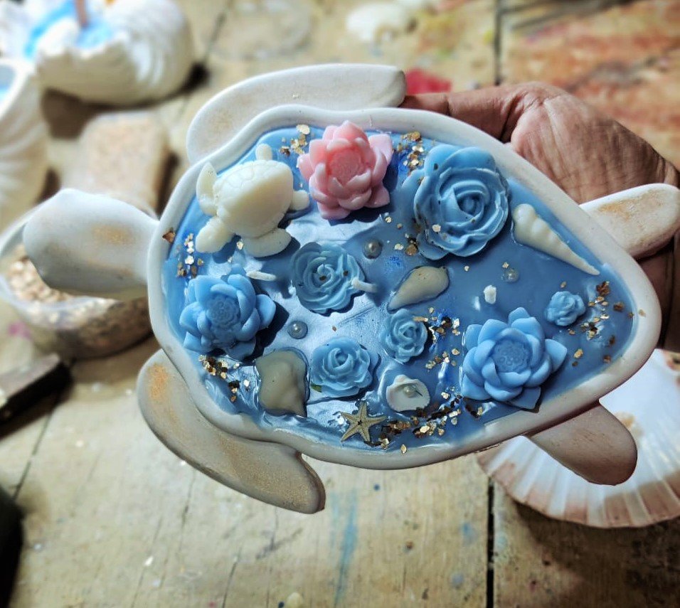 Sea Whisper Turtle Candle - Image 5
